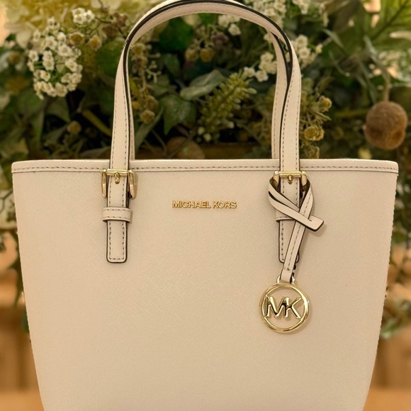 Michael Kors (Jet Set Collection) Convertible Tote Bag - Picture 2 of 2